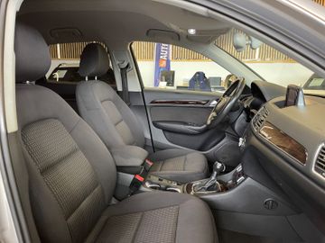 Audi Q3 2.0 TFSI quattro *2. Hand*Navi*Klima*