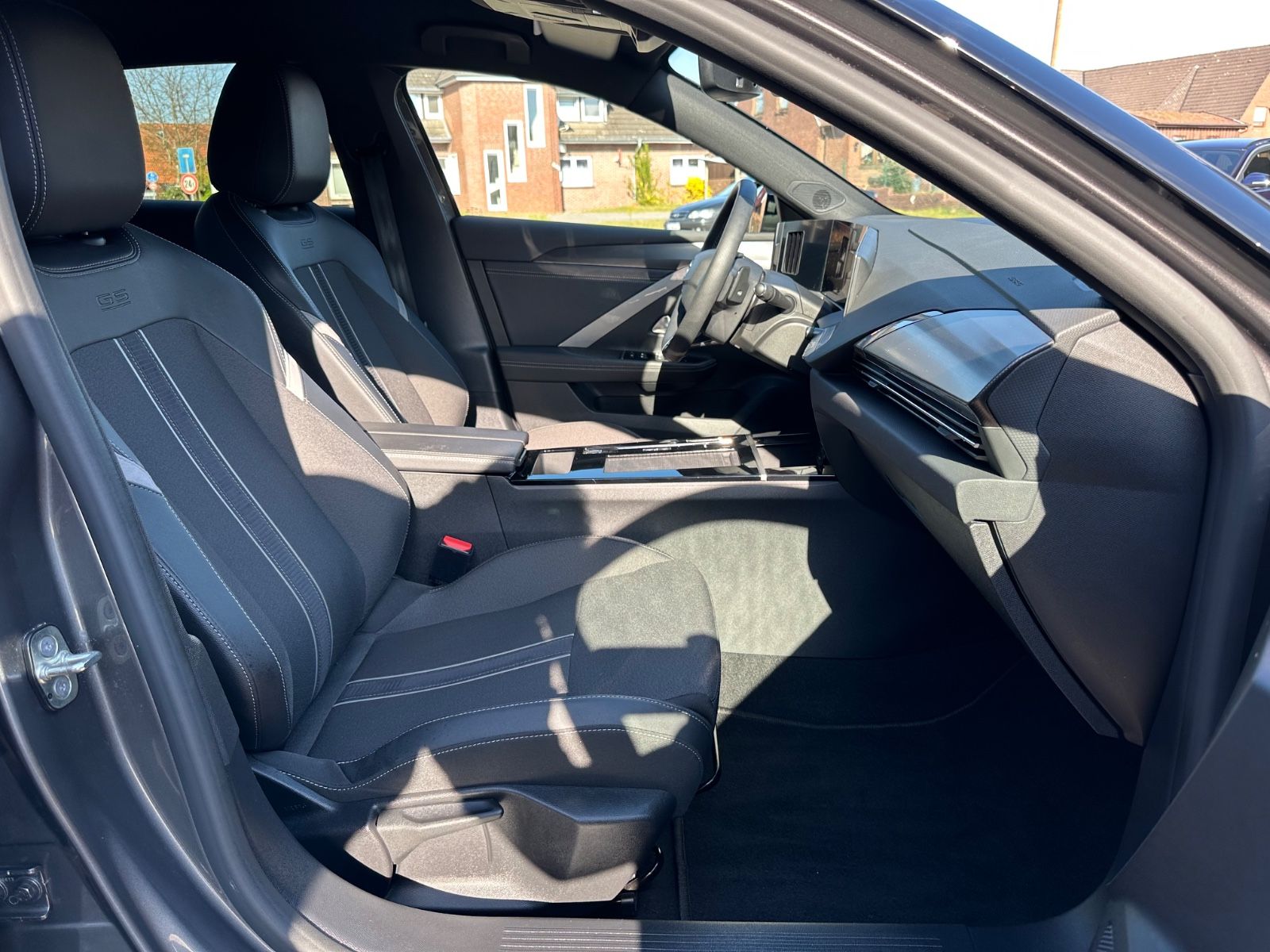 Fahrzeugabbildung Opel Astra 1.5 D GS Line Autom. 360°Kam/ErgoSitze/GRA