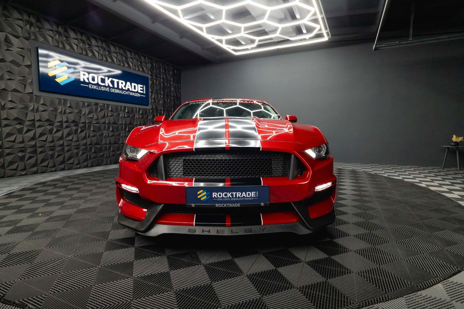 Fahrzeugabbildung Ford Mustang Shelby Coupe GT 350 Package Dark Horse