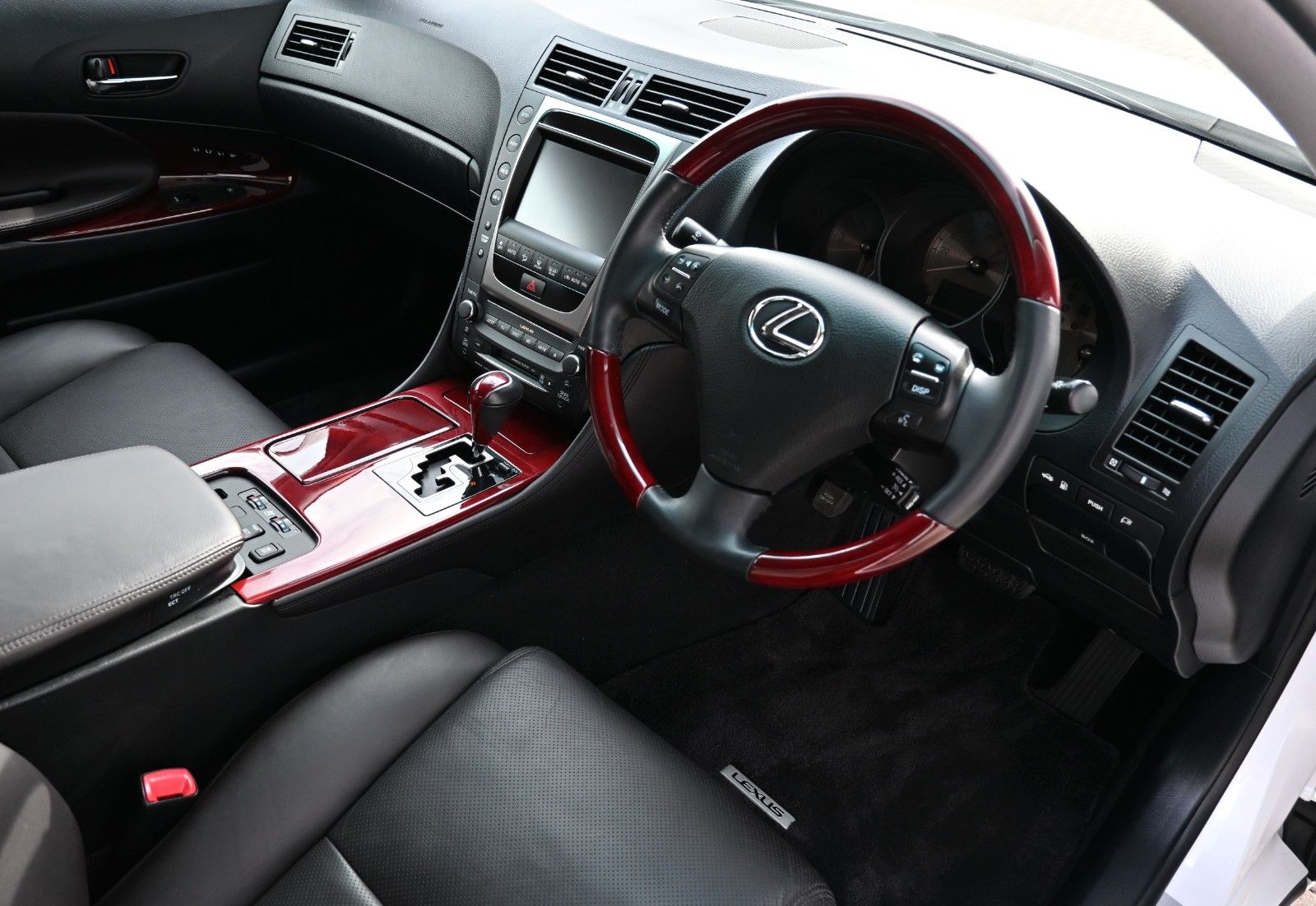 Lexus GS 350 *RHD* – Bild 14