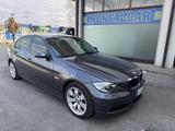 BMW 320D E90 2005 - BMW 320 aus 2005: 320d