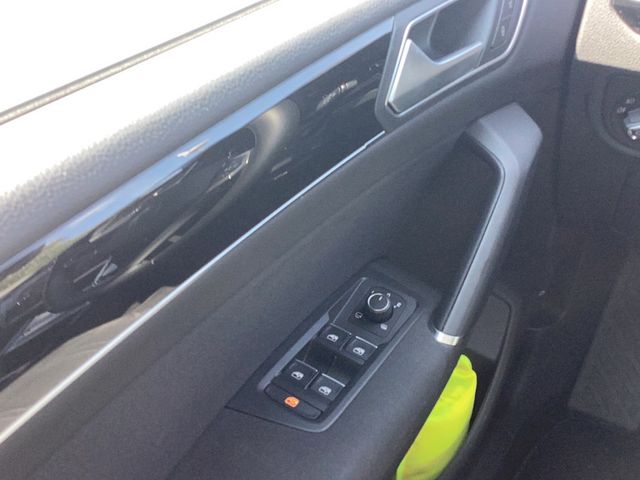 Touran 1.5TSI DSG Highline AHK NAVI AHK ACC LED