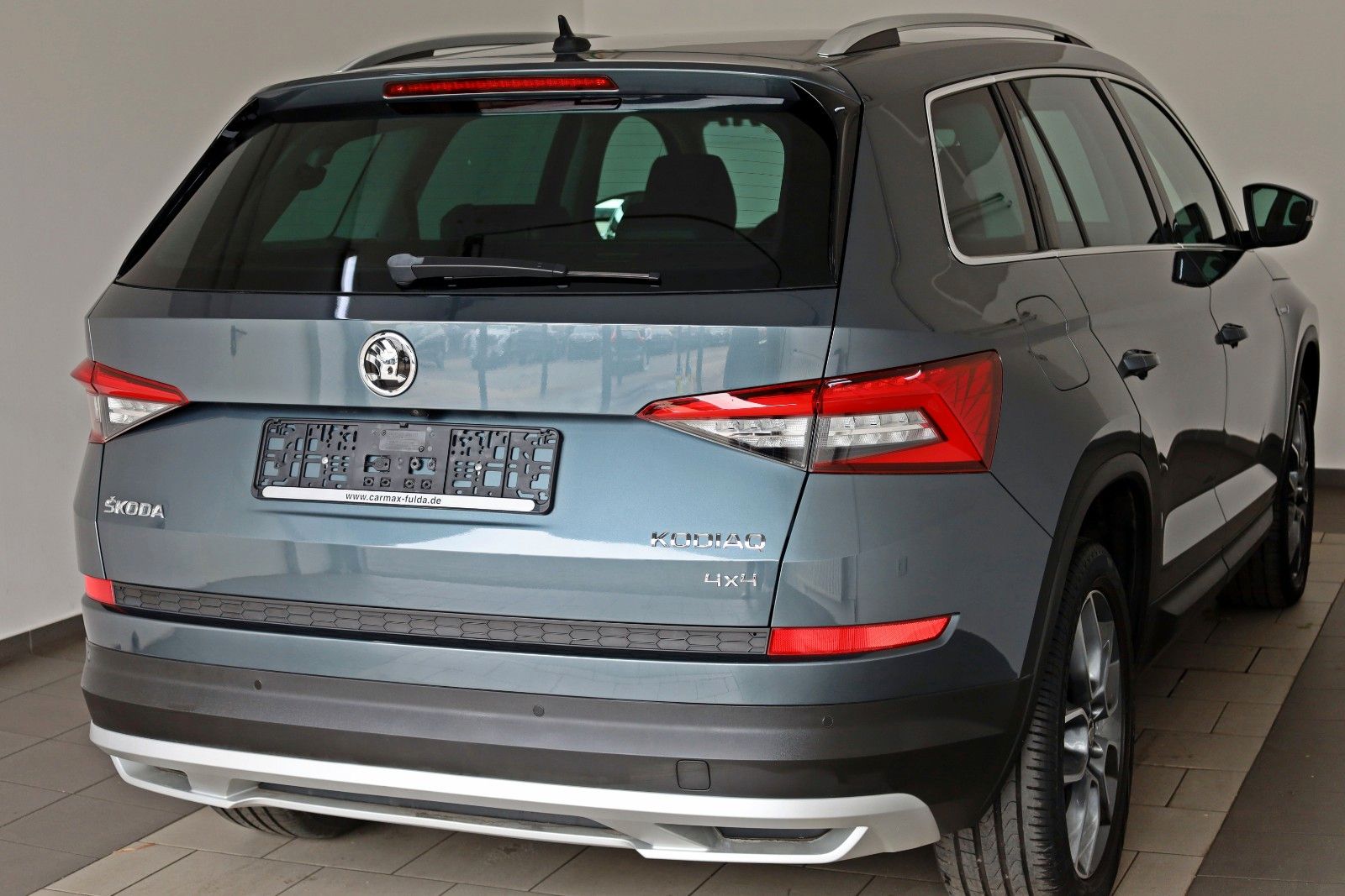 Fahrzeugabbildung SKODA Kodiaq Scout 4x4 7Si,TLeder,Navi,LED,Kamera,AHK