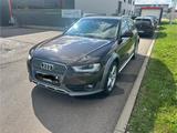 Audi A4 Allroad 2.0 TDI 110kW quattro - - mit Diesel-Antrieb: Braun, Alcantara, Kombi