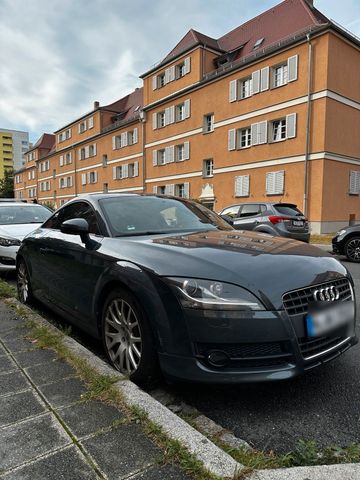 Audi TT Coupé