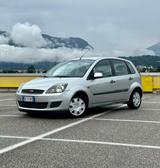 Ford Fiesta 1.4 TDCi 5p. Ghia Neopatentati - Ford Fiesta aus 2006: Ghia