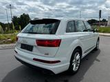 Audi Q7 3.0 TDI quattro Automatik "3x S Line" 1.Hand" - Audi Q7: Auto