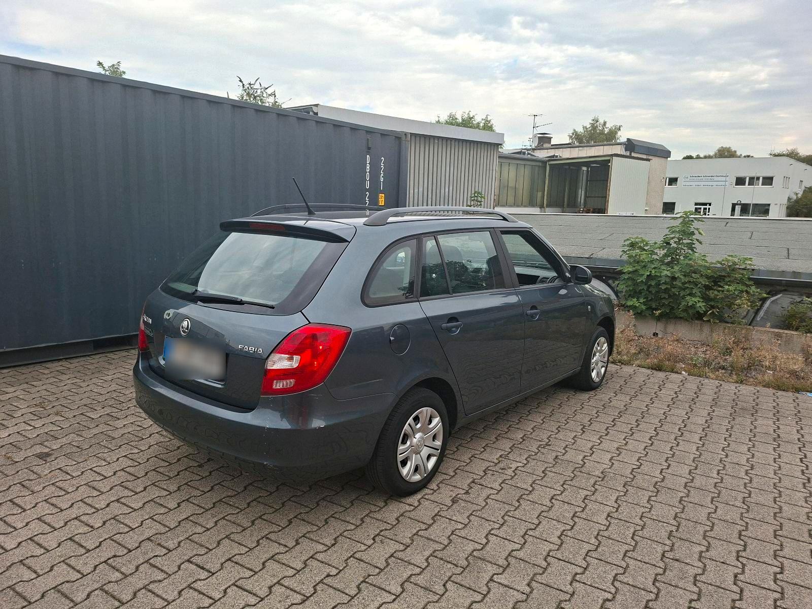 Skoda Fabia 2014 — interior