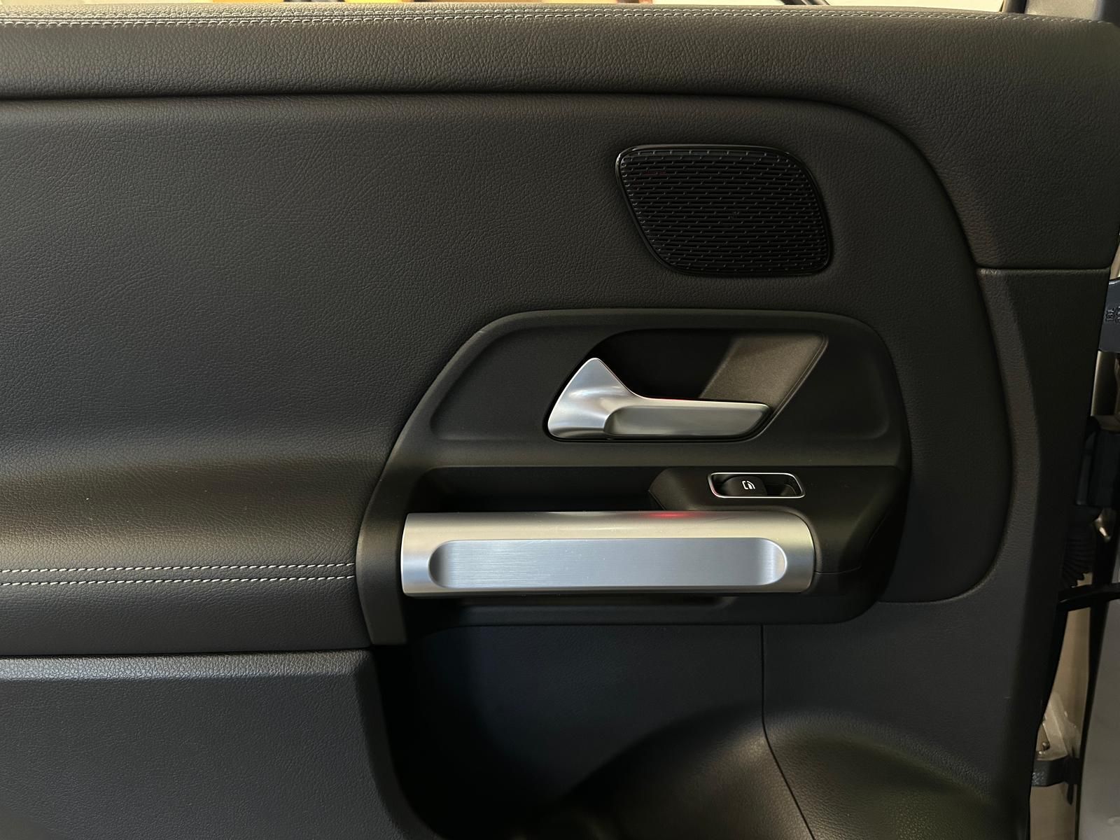 Mercedes-Benz EQB 350 4M AMG HUD Distronic Memory 360° Panor foto 25
