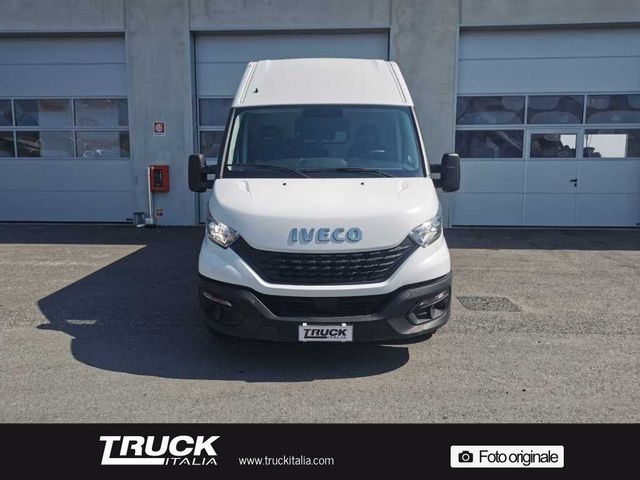 Iveco Daily V 35.16 2022 - Daily 35 S16 3000 cab