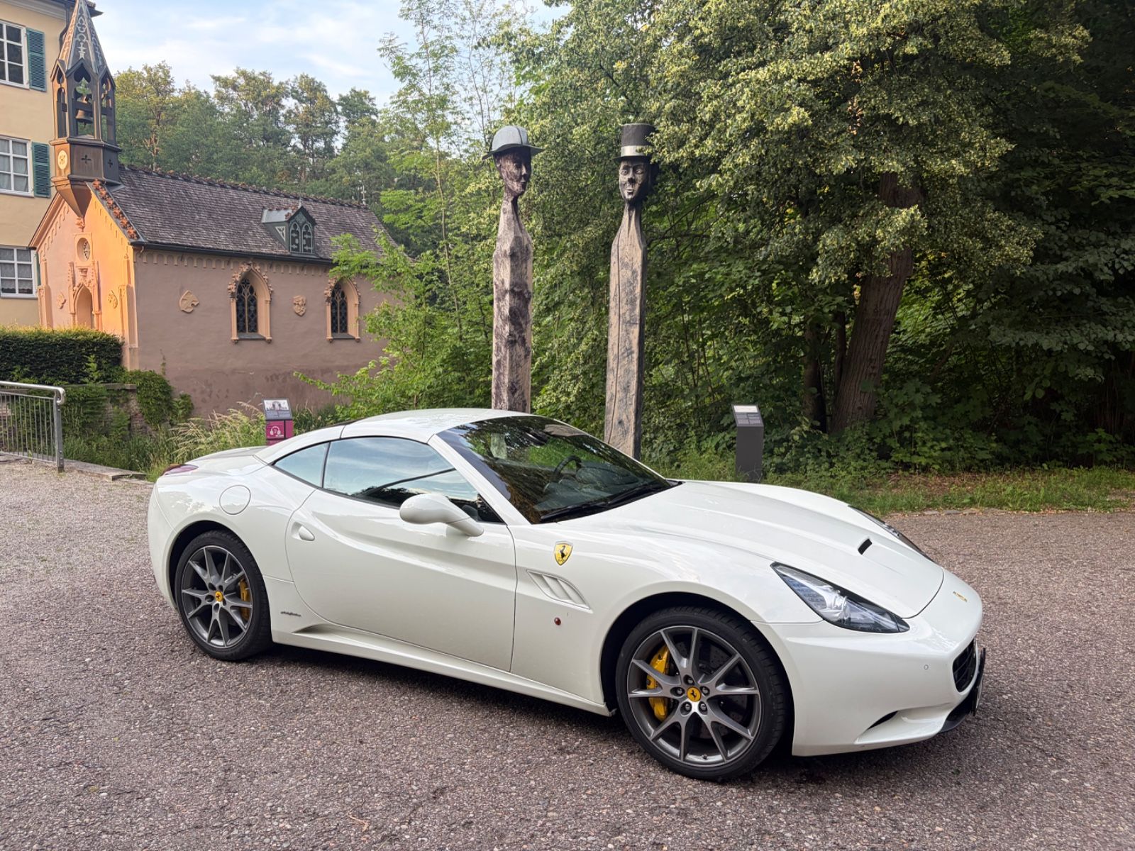 FERRARI California 7
