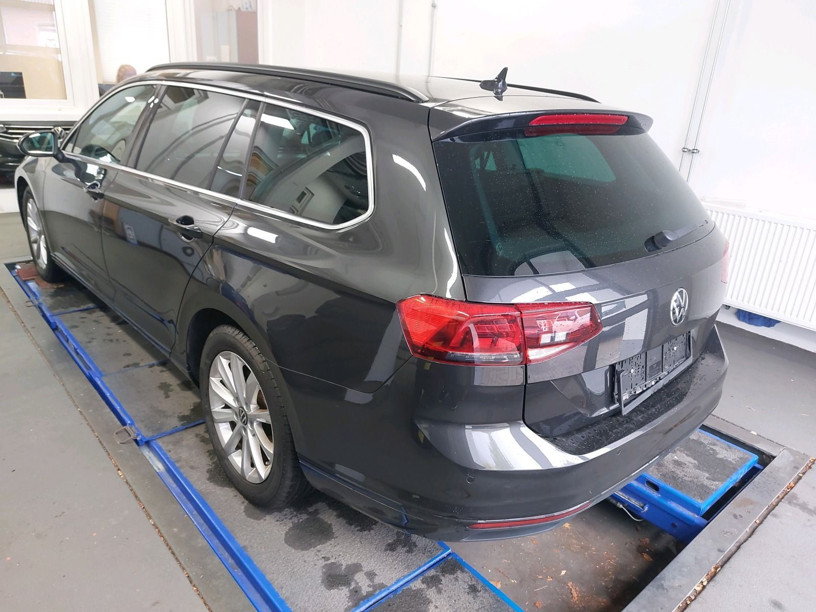 Volkswagen Passat Variant - Bild 4