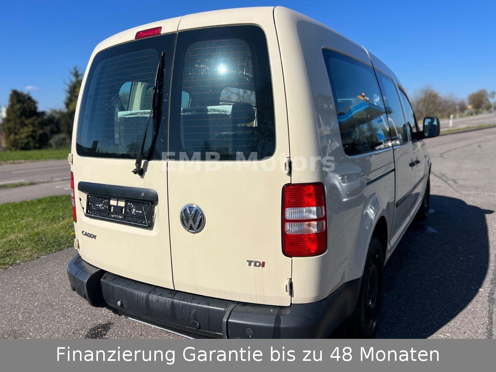 Volkswagen Caddy Maxi Trendline Behindertenumbau