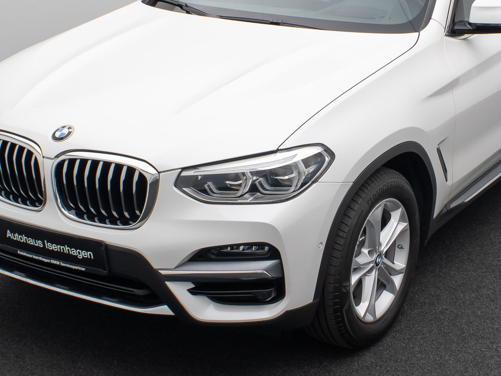 Fahrzeugabbildung BMW X3 xD20d Luxury Line DisplKey DAB Kamera AHK 18"