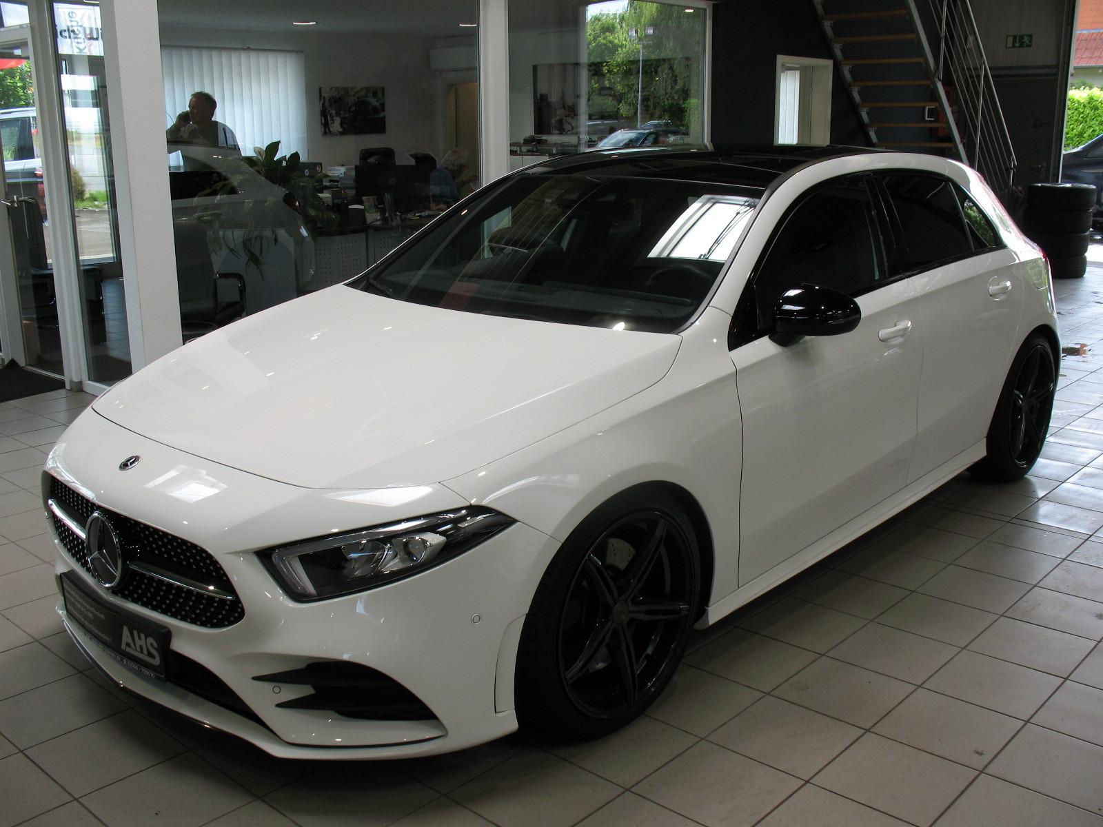 Mercedes-Benz A 250 7G-DCT AMG Line *LED*LEDER*SHD*