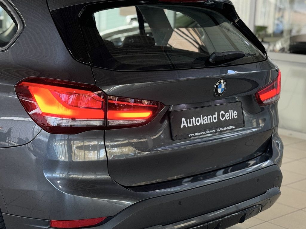 Fahrzeugabbildung BMW X1 xD25e Sport Line Parkassist DAB Navi Komfort