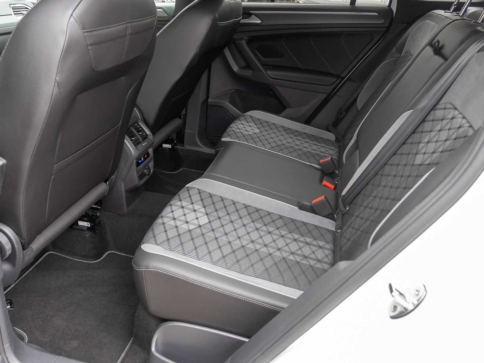 Volkswagen Tiguan - Bild 22
