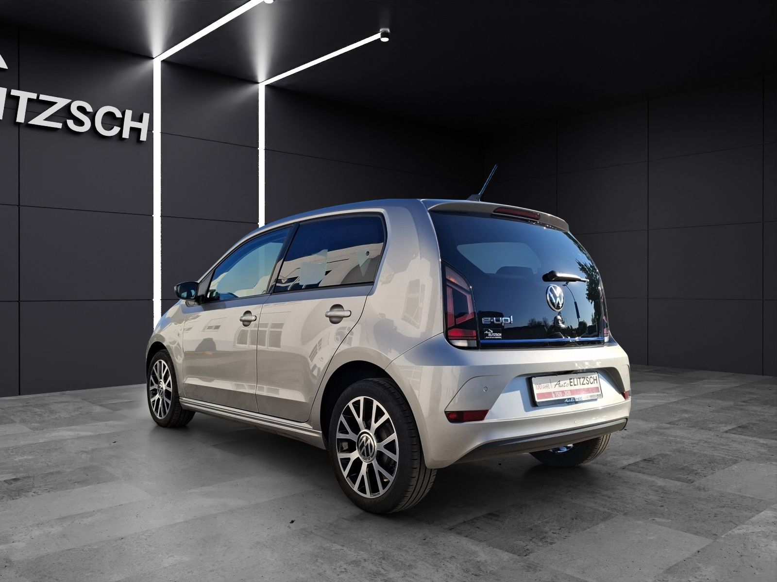 Fahrzeugabbildung Volkswagen e-up! Max Climatronic GRA RFK DAB SH LM