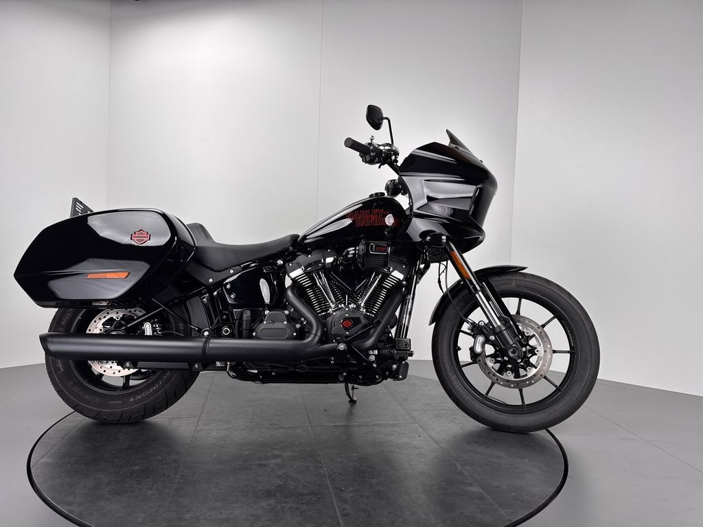 Fahrzeugabbildung Harley-Davidson LOW RIDER ST FXLRST