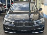 BMW 750 i xDrive Softclose Schiebedach Massage M - BMW 750 aus 2018