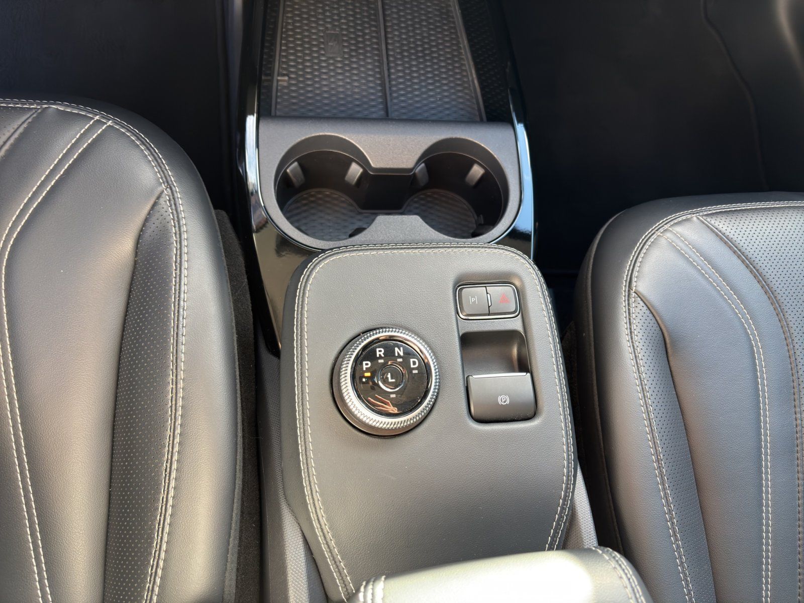 Fahrzeugabbildung Ford Mustang Mach-E Basis