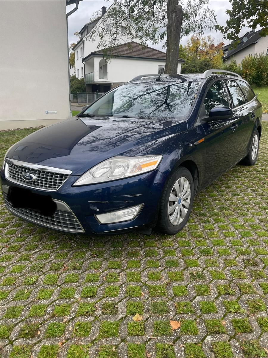 Ford Mondeo 2009 — rear view
