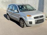 Ford Fusion Style 5 Türig - silberne Ford Fusion