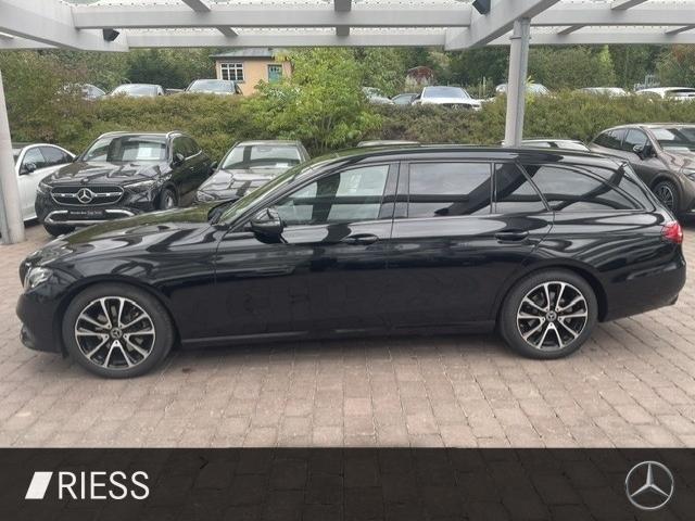 Mercedes-Benz E 200 T 4M AVANTGARDE Navi LED Schiebedach 18''