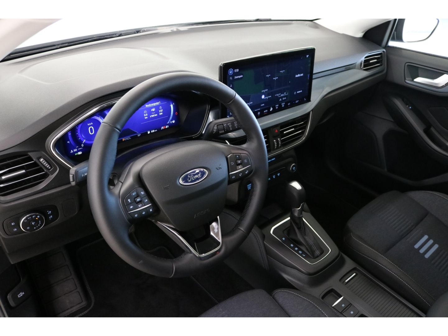 Fahrzeugabbildung Ford Focus Active X  LED Kamera VerkehrszeichenERK