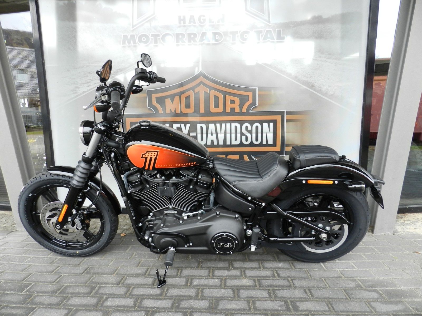 Fahrzeugabbildung Harley-Davidson Softail Street Bob MJ 2023
