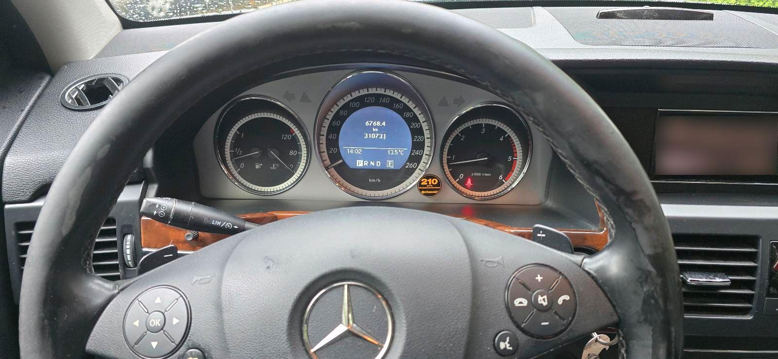 Mercedes-Benz GLK220 2011 — photo 7