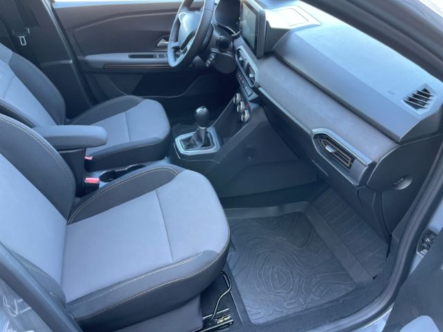 Fahrzeugabbildung Dacia Jogger 1.6 Hybrid 140 Extreme+ Autom. 7-Sitzer,