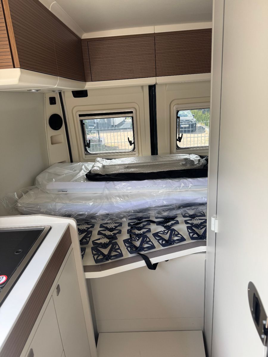 Fahrzeugabbildung Westfalia Columbus 540 D mit Aufstelldach