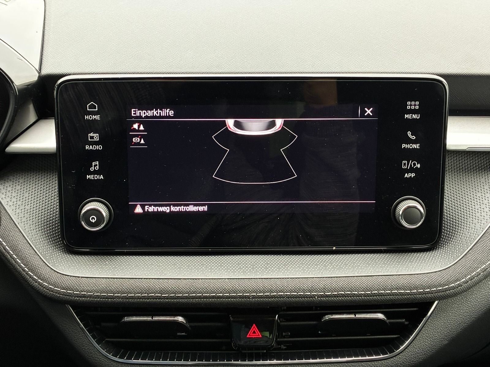 Fahrzeugabbildung SKODA Fabia 1.0 TSI Selection OPF