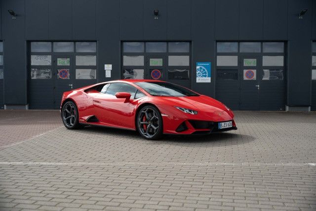 Fahrzeugabbildung Lamborghini Huracán EVO*LIFT*DAB*PDC*CAM*LDS*Mietkauf