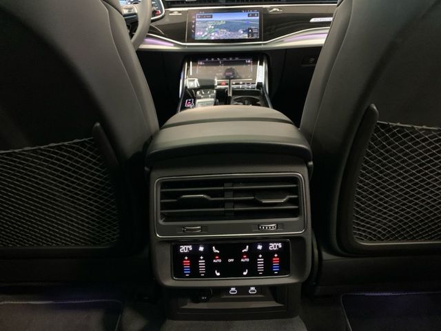 Q7 50 TDI quattro MATRIX LED+PANO+DCP+AHK+7SIITZ