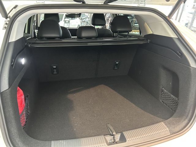 MG HS HEV Luxury