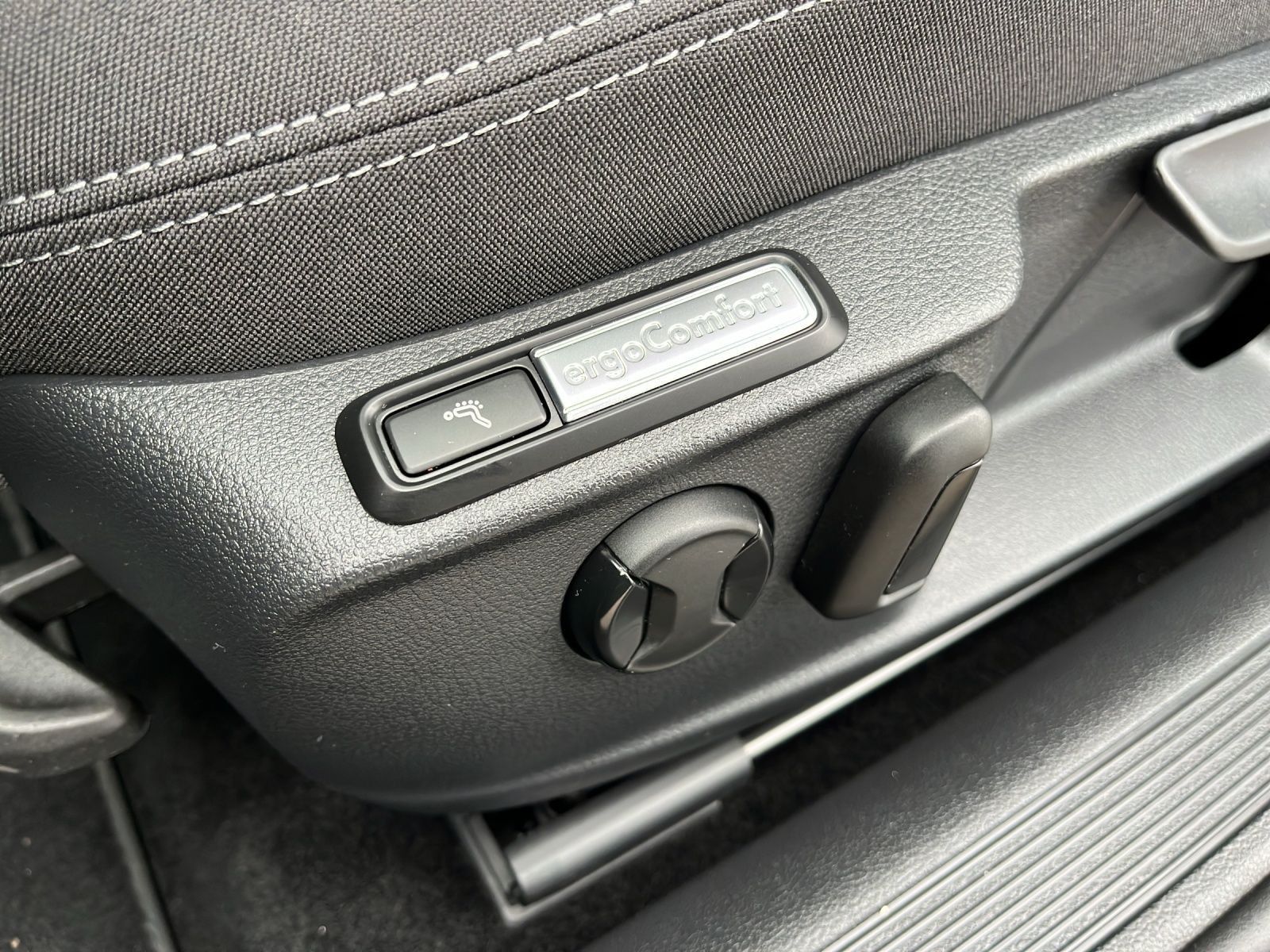 Volkswagen Passat Variant - Bild 17