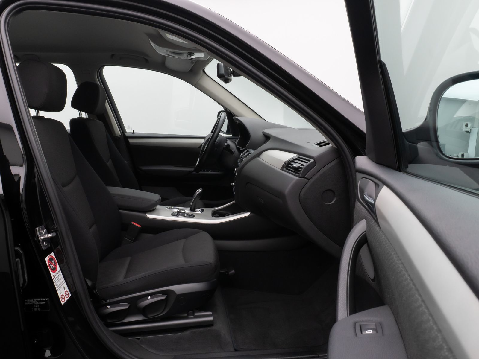 Fahrzeugabbildung BMW X3 xD20d Navi Sitzhzg PDC Tempomat 8Fach