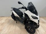 Piaggio MP 3 310  - incl Topcase - NEU ROLLER