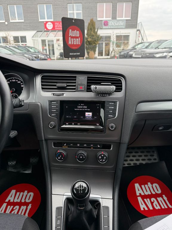 VW Golf - Bild 10