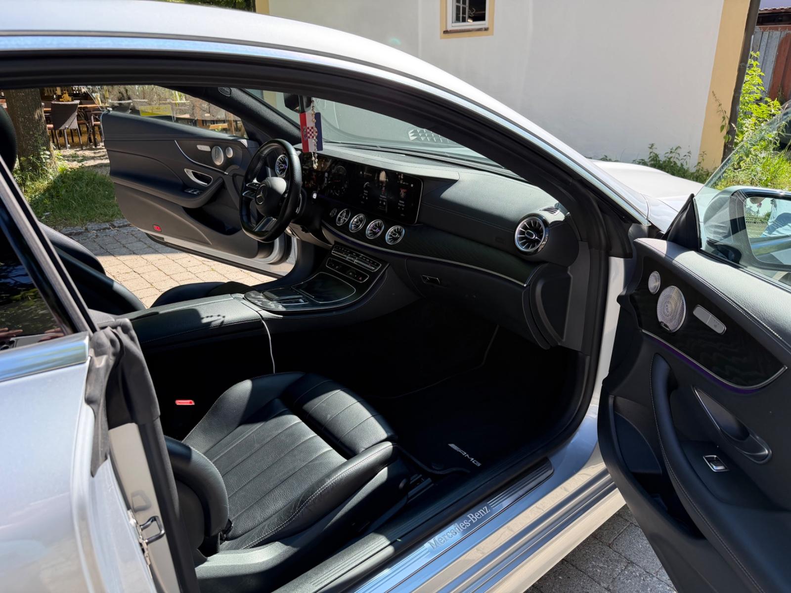 Mercedes-Benz E220,AMG,20Zoll,360grad, Widescreen,Burmester