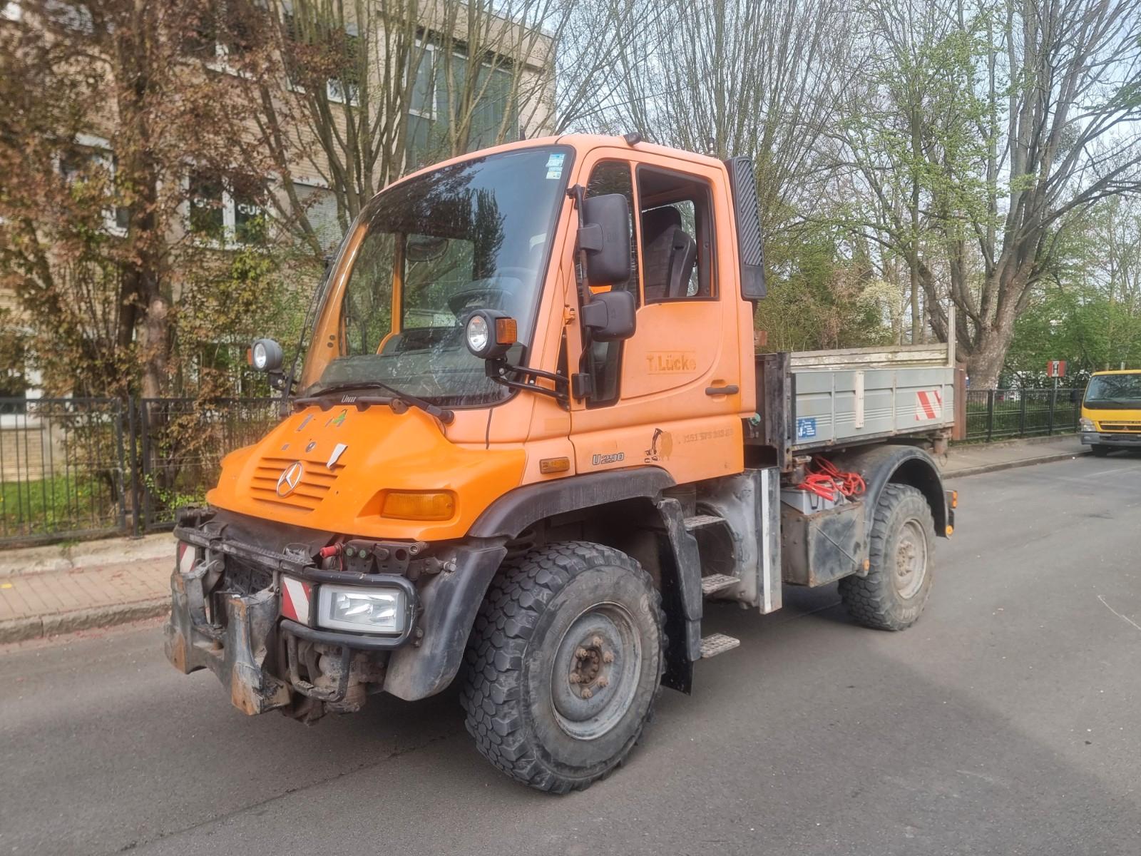 Mercedes-Benz U 300 *4x4 * Kipper