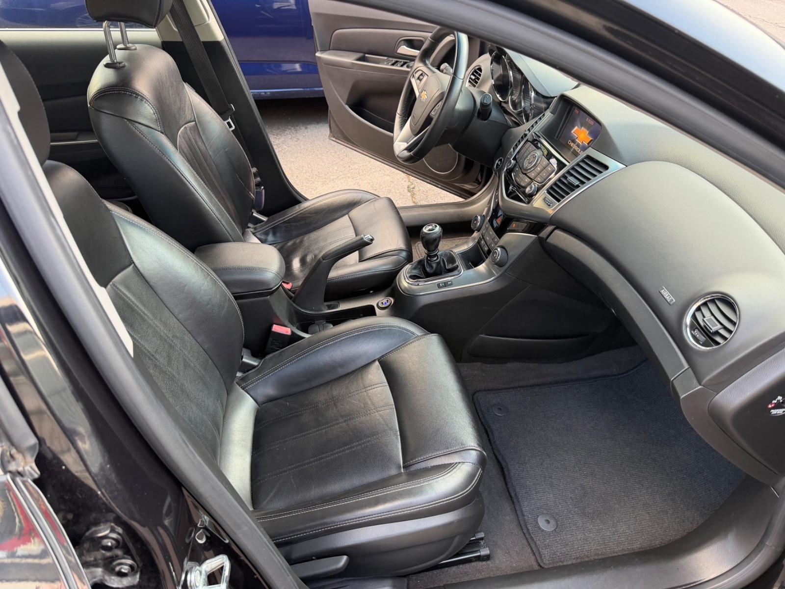 Chevrolet Cruze 2013 — photo 10