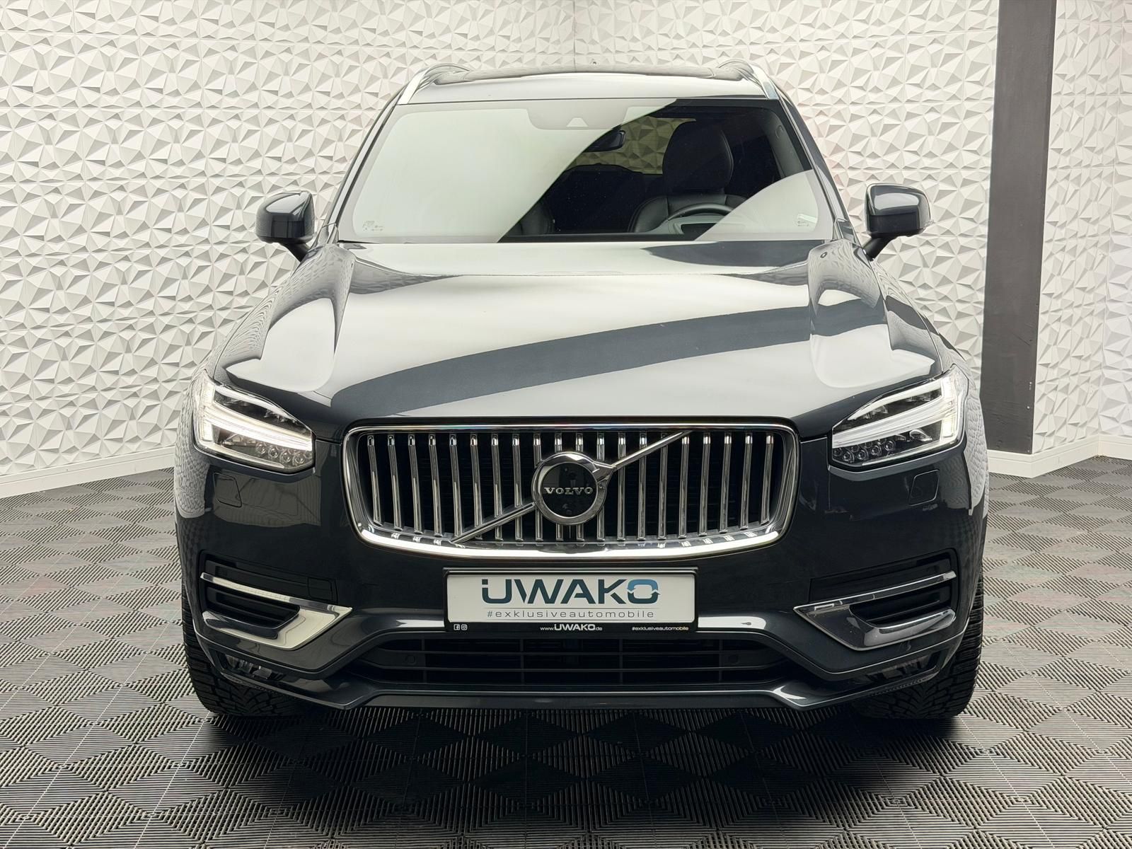 Fahrzeugabbildung Volvo XC90 B5PLUS 7-SITZE/AWD/PANO/H&K/ACC/360°/AHK/CA