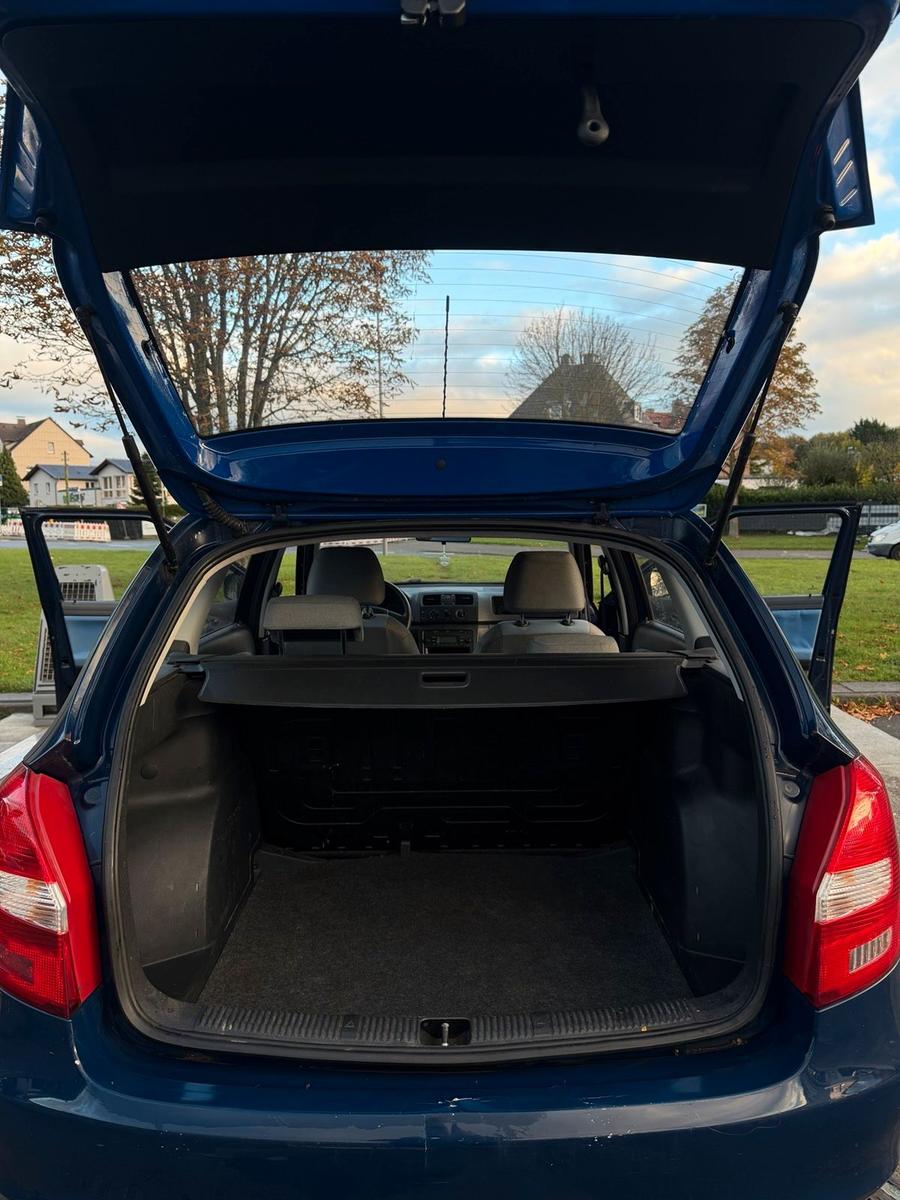 Skoda Fabia 2012 — photo 12