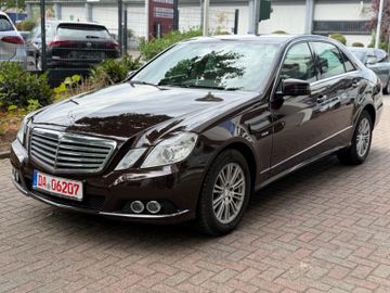 Mercedes E 200 - 2