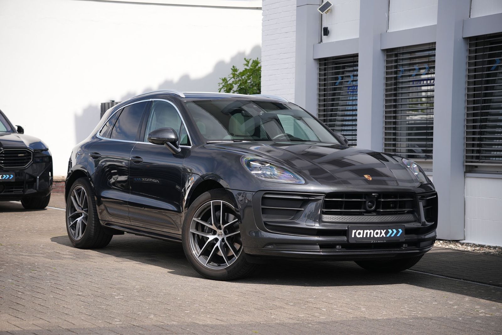 Porsche Macan LEDER KREIDE-ACC-LUFTF-PANO-SPORTABG.-VOLL foto 5