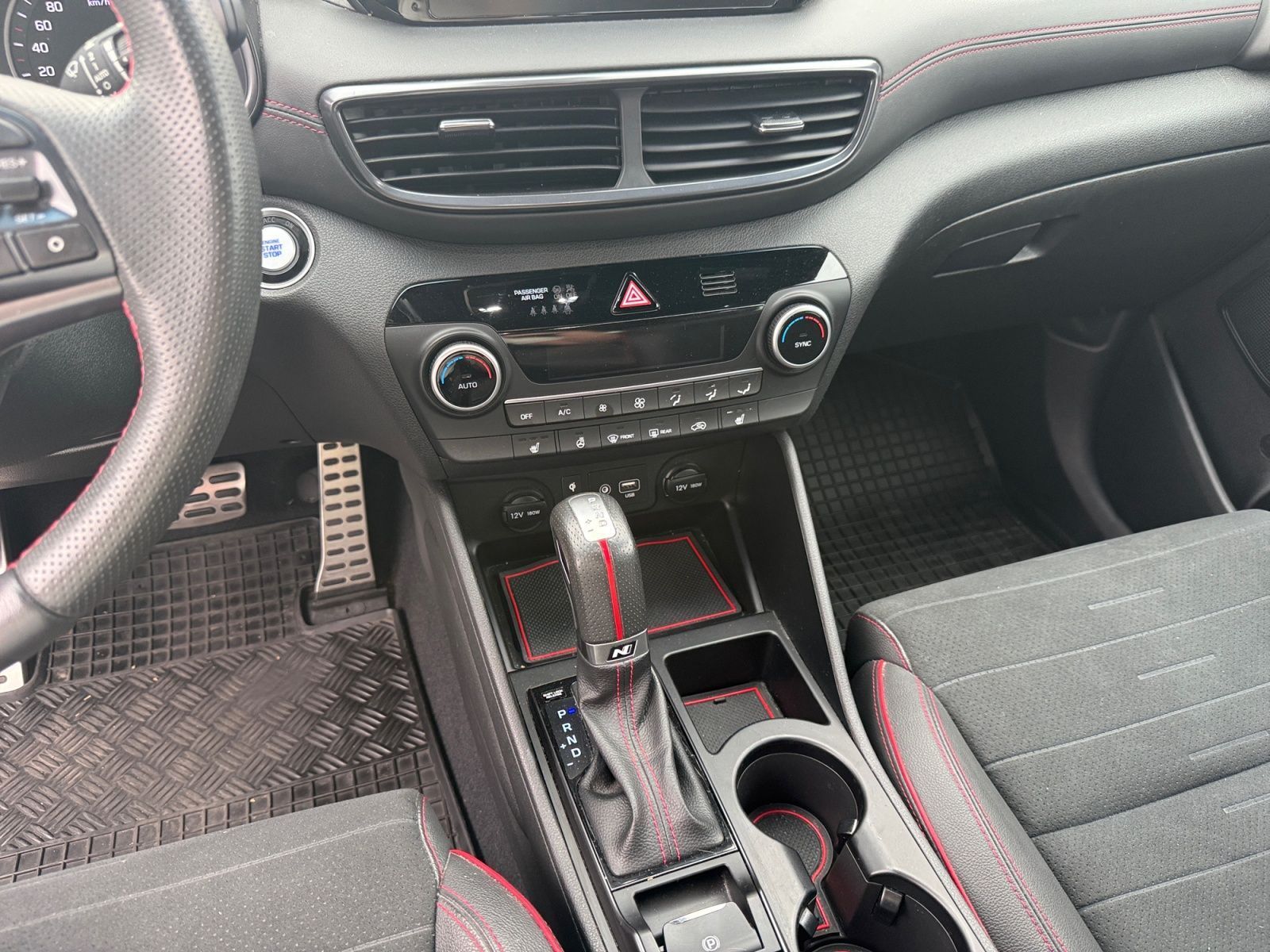 Fahrzeugabbildung Hyundai Tucson 2.0 CRDi DPF PANO N-LINE 4WD