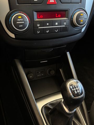 KIA cee'd Ceed 1.4l*NUR 120TKM*1.HAND*NAVI*PDC*KLIMA*TEMPO - Bild 13